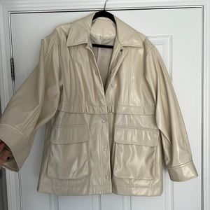 Madison Special: Synthetic leather beige jacket w/ removable bottom to crop